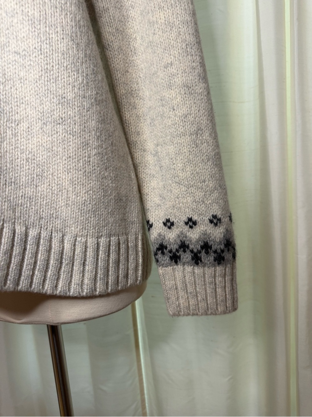 L.L.Bean 100% Lambswool Fair Isle Nordic Sweater Gray Black Women’s Medium - Picture 4 of 10